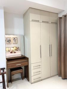 Spacious Studio Unit near SM Ecoland & DGT