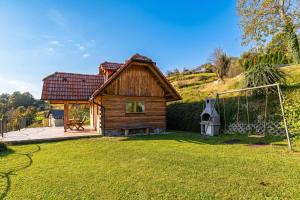 Vineyard Chalet Hansel and Gretel - Happy Rentals