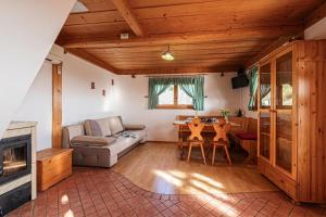 Vineyard Chalet Hansel and Gretel - Happy Rentals