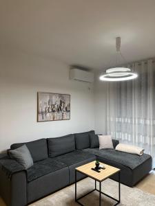 Finn Seaside Apartment Durres