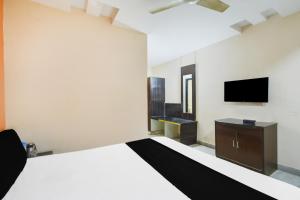 Townhouse OAK Secunderabad Near Railway Station Formerly Hotel Brahma