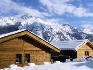 Les Chalets Petit Bonheur - LES CHALETS PETIT BONHEUR - CHT84 MAE-2504