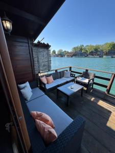 Florea Cottage