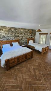 Anderr stone Boutique