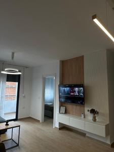 Finn Seaside Apartment Durres