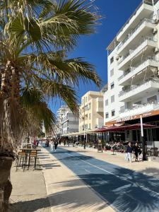 Finn Seaside Apartment Durres