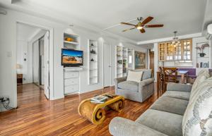 Menehune Shores #422 Updated Unit, Wifi, Panoramic Ocean Views, Great Rates