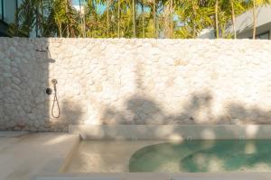 Clifftop Villa - Cactus & Stone