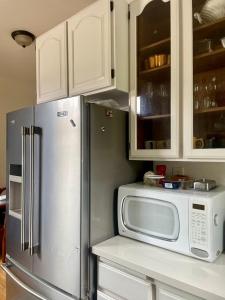 1932 Eduardian San Rafael Home, 3 bed 2 bath upstairs flat