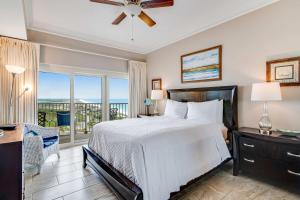 TOPSL Beach Manor 1205