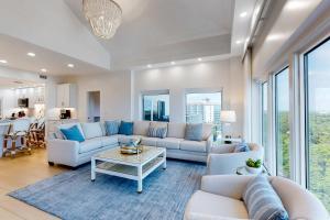 TOPSL Beach Manor 1103