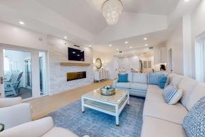 TOPSL Beach Manor 1103
