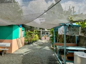 Tagaytay La Rosa Inn