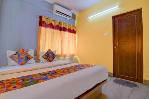 FabHotel Yellow Rose