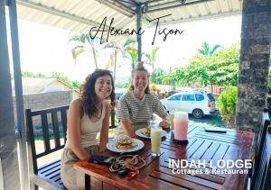Indah Lodge Cottages & Restaurant