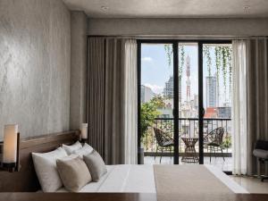 Luxury Nha Trang Private Pool Villa - Beach & Garden Retreat