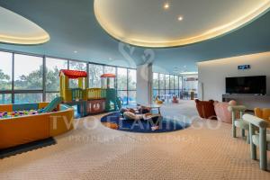 1BR plus Living room with sofa Bed, just 50m to the Beach