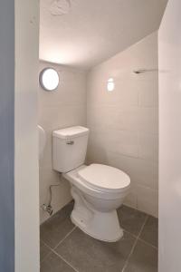 Roy Arias Suites & Residences
