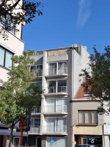 De Strandmelde, vakantieappartement met groot terras en gratis parking nabij zee