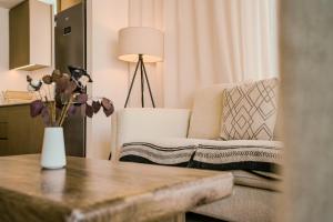 HAVN - 1 Bed in Cedar 3, Access to Creek Beach