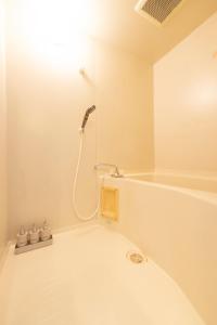 Room 402 Sakura Kawasaki Residence