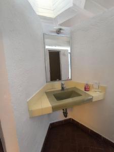 Spacious Private House for 16, Ideal for Groups and Events