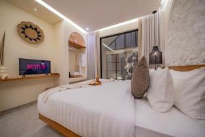 2BR villa w- pool & beach access - Villa Coco Cemagi 4 by TROPICALLY