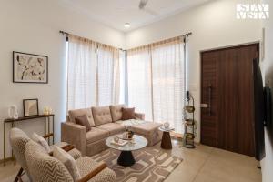 StayVista at Tamarind Trails with BBQ & Bonfire