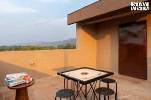 StayVista at Tamarind Trails with BBQ & Bonfire