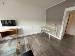 EMAS 1 Wohnung mit 2 Einzelbetten, Küche, WLAN, TV