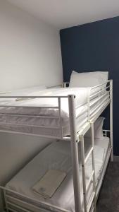 Holiday Plus - 50 Palatine Road