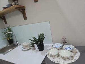 Bốngs Homesray and café