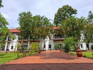 Nam Ou Riverside Resort