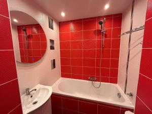 Warsaw Center 3BR Apartment Grzybowska by JET