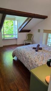 Stunning historic farmhouse retreat, amazing views