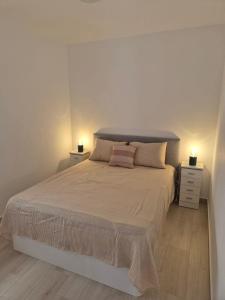 Superb apartment with sea view and solarium