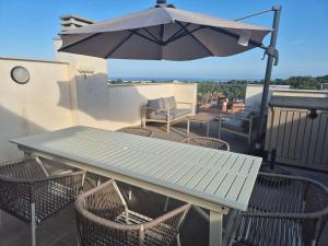 Superb apartment with sea view and solarium