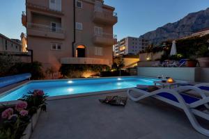 Flores Apartment with Private Pool