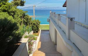 Lovely Apartment In Stomorska With Wifi