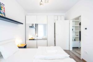Blue Art Central Apartment Canova - Private Parking