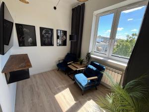 55m2 Quiet Apartment with Rooftop View & Elevator