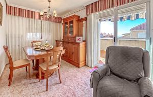 3 Bedroom Lovely Apartment In Torrevieja