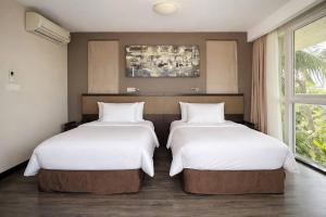 Residence 359 Premium Beachside Villa with Private Pool, City Center Da Nang