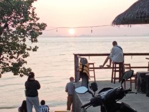 Ladybugs hostel sunset