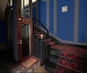 Superbe 2BR Montaigne Champs Elysees 2