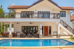 Malee Beach F2