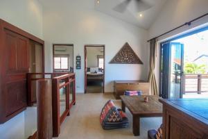 Malee Beach F2