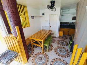 Annas Room Matabungkay Beach