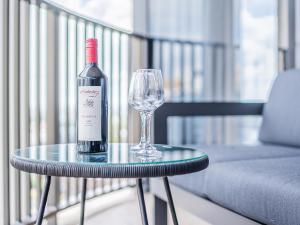 Lux 20th floor 2br 2bath, Infinity Pool, Gym, Wifi