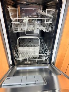 Cozy One bedroom with Free Underground parking in Mailbox Birmingham city